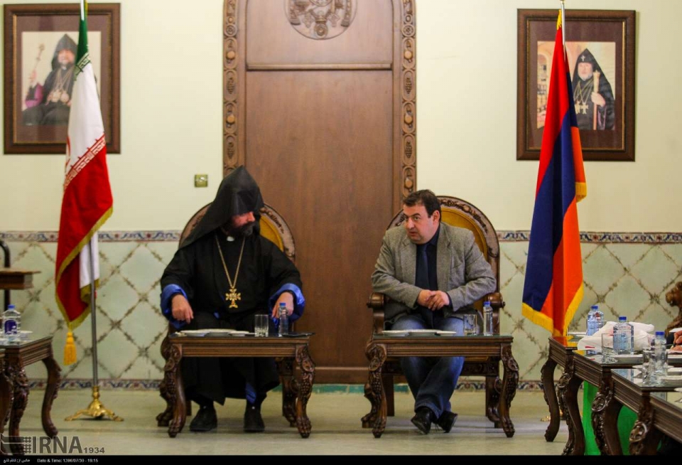 دیدار اسقف اعظم سیپان کاشجیان با مدیرعامل خبرگزاری «آرمن پرس» ارمنستان