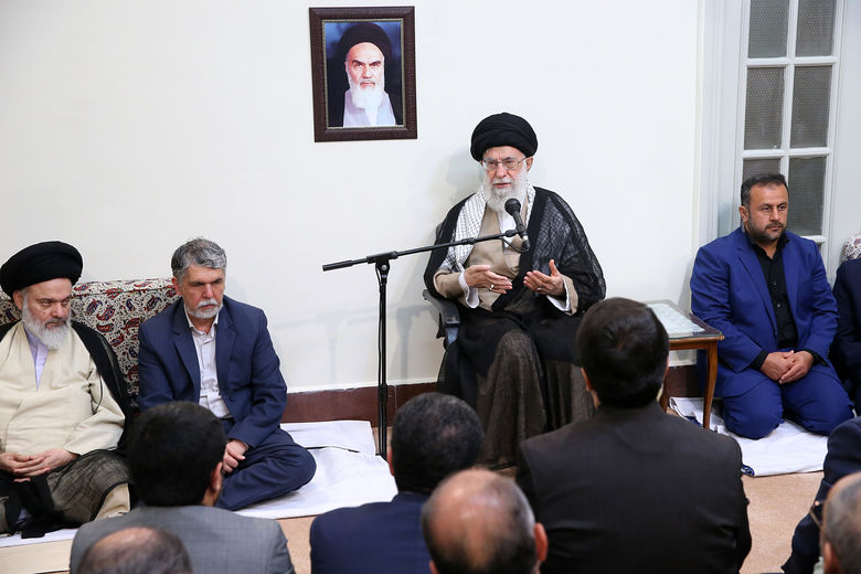 رهبر انقلاب اسلامی در دیدار دست‌اندرکاران حج مطرح کردند؛