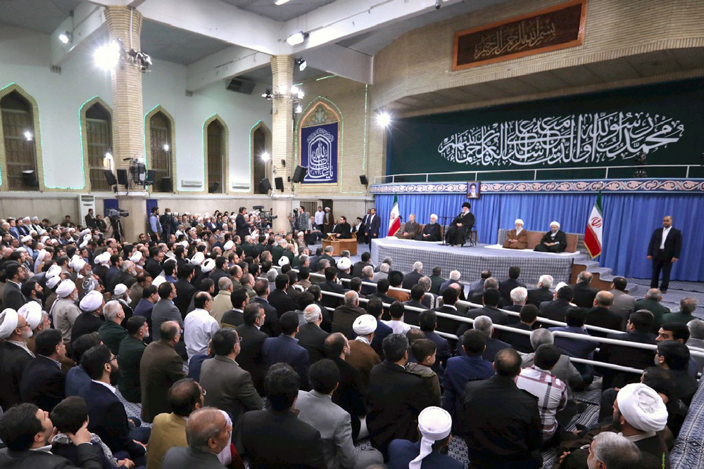 عکس/ دیدار میهمانان اجلاس بین‌المللی وحدت اسلامی با رهبر انقلاب