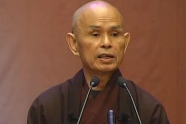 "تیچ نات هان" راهبی که معبد خود را به مداوا در غرب ترجیح می‌دهد