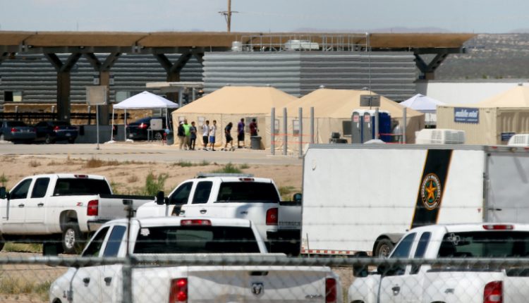 TOPSHOT-MEXICO-US-MIGRATION-CHILDREN-DETENTION