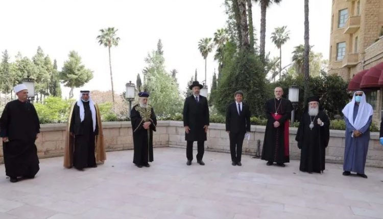 22 آوریل 2020، برگزاری مراسم دعای مشترک برای سلامتی مردم جهان در اورشلیم