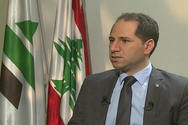 حزب کتائب لبنان، از استعفای سه نماینده خود در مجلس این کشور خبر داد