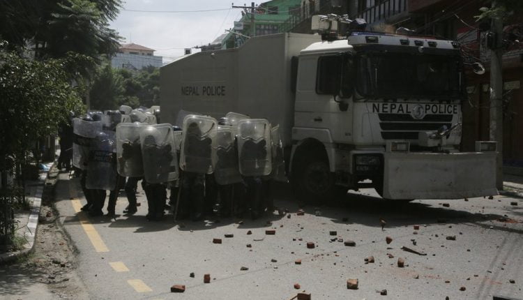 درگیری پلیس نپال با زائران خدای باران
