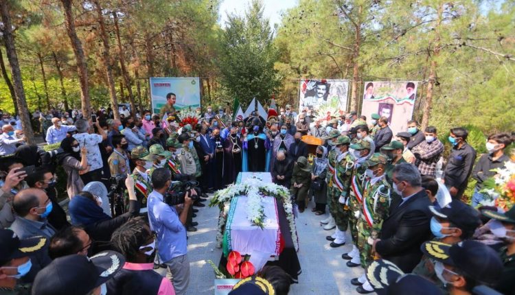 پیکر شهید هراچ هاکوپیان در اصفهان تشییع شد