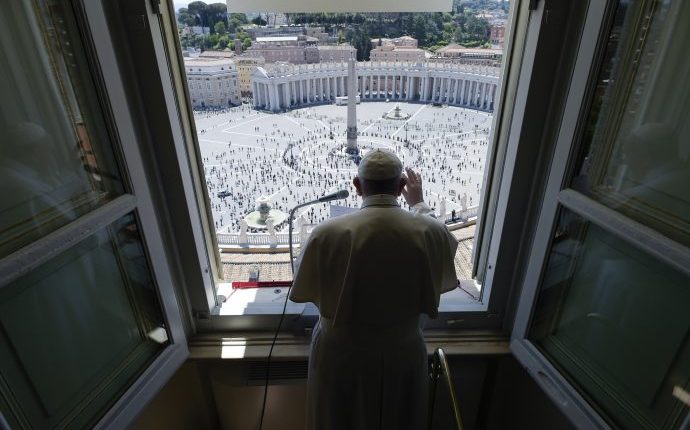کرونا در واتیکان / پاپ فرانسیس