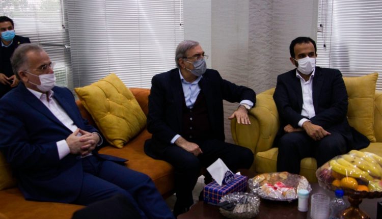 بازدید مشاور رئیس جمهور و دبیر شورای عالی مناطق آزاد کشور از پروژه آرش مال