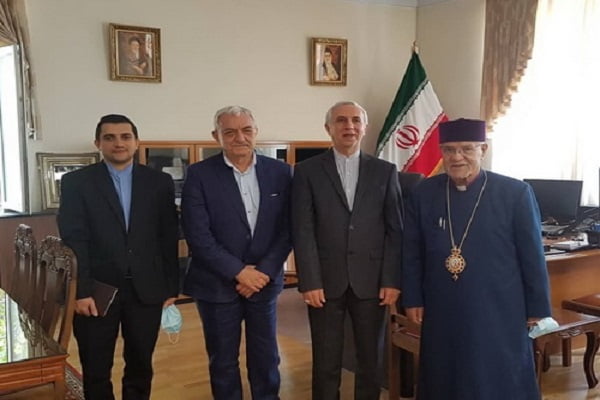 بازدید اسقف سرکسیان از سفارتخانه ایران در جمهوری ارمنستان