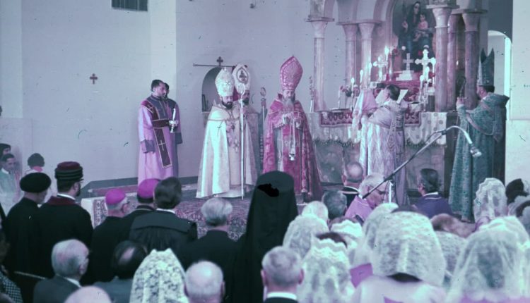 مراسم تدهین کلیسای سرکیس مقدس در سال ۱۳۵۲