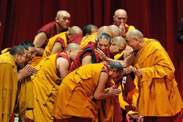 تاریخچه دالای لاما