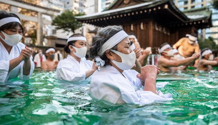 عابدان ژاپنی