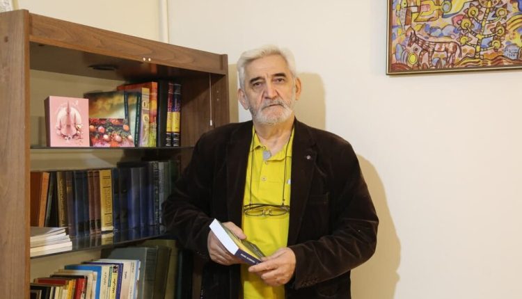 آندرانیک سیمونیان