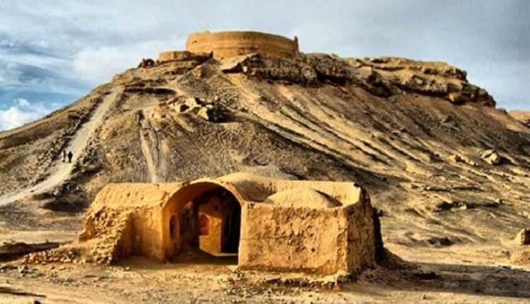 دخمه زرتشتیان