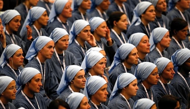 فوتبال راهبه ها