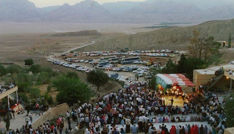 زیارتگاه چک چک زرتشتیان یزد