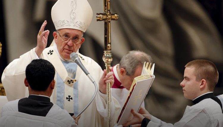 واتیکان و زنان