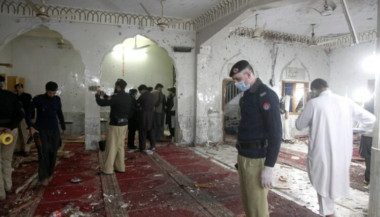 بمب گذاری مسجد پیشاور