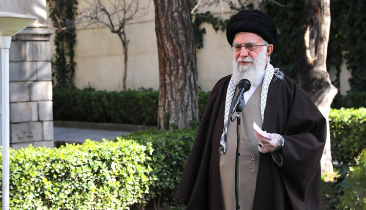 کتاب هیأت و عزاداری در کلام امام خامنه ای