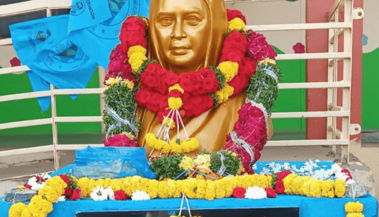 تندیس زن مسلمان در هند