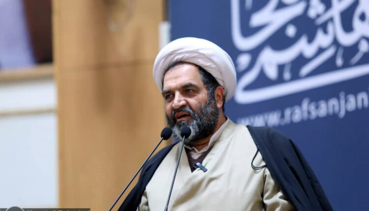 آیت الله سروش محلاتی