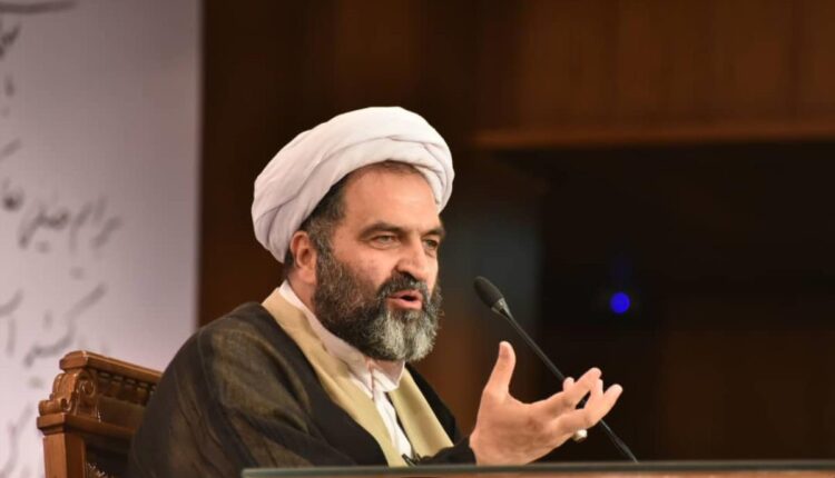 حجتالاسلام والمسلمین سروش محلاتی