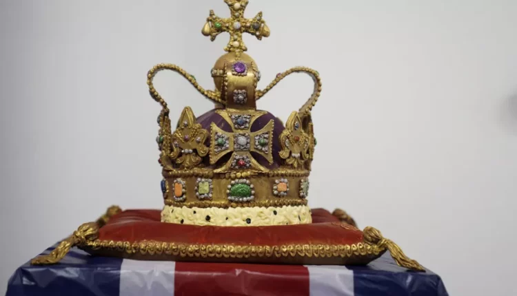 تاجگذاری پادشاه بریتانیا در انگلستان 