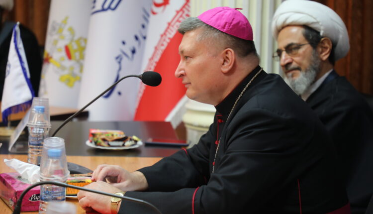 سفیر واتیکان در ایران