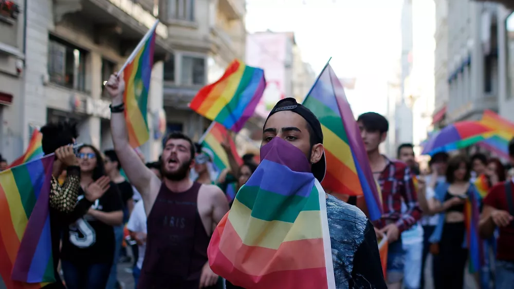رژه-همجنسبازان-در-آسیا