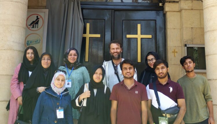 عبادتگاه های پیروان ادیان