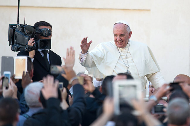 پاپ فرانسیس و مطبوعات