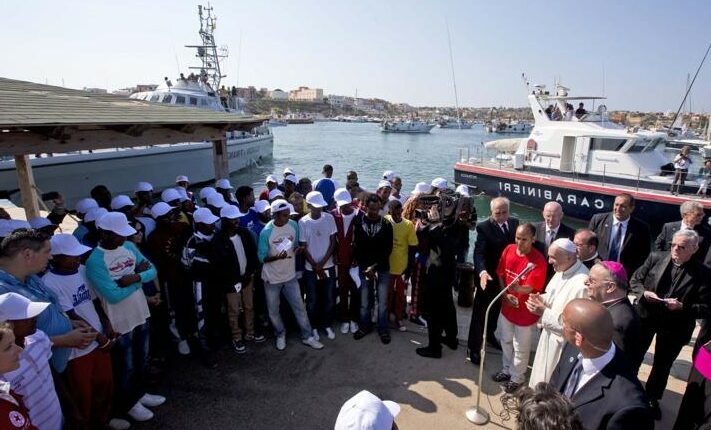 پاپ فرانسیس و مهاجران