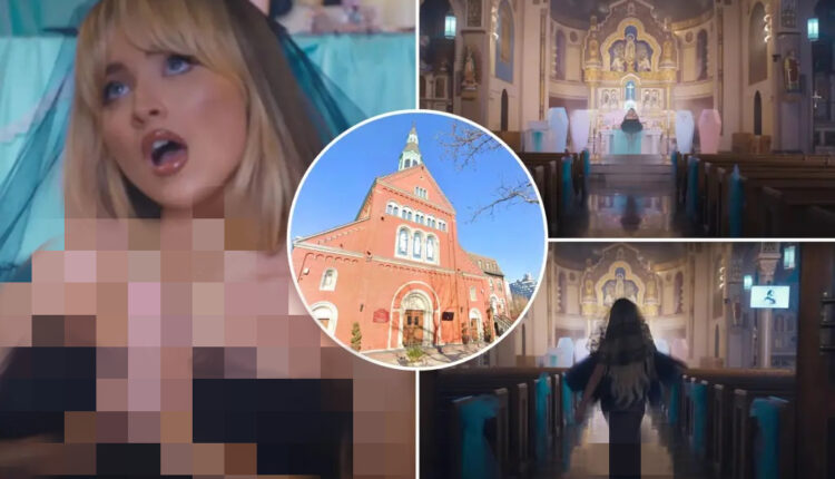 جنجال خواننده در کلیسای کاتولیک آمریکا