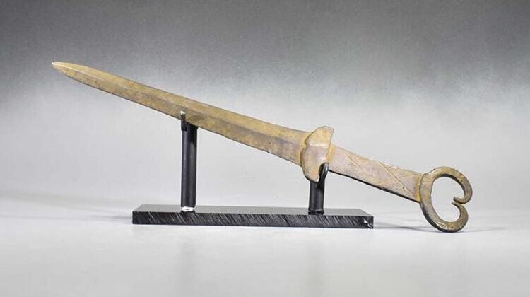 اسلحه، شمشیر و تپانچه‌سازی