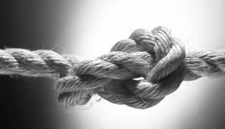 گره گشایی از کار انسانها