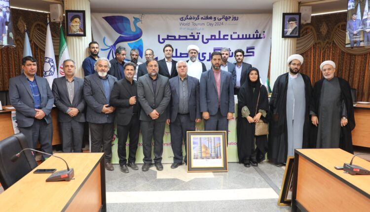 تصویری از سید ابوالحسن نواب در دانشگاه ادیان